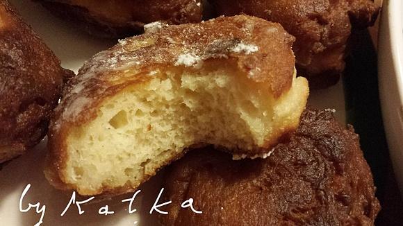 Racucho - drożdżowe pączki z mascarpone