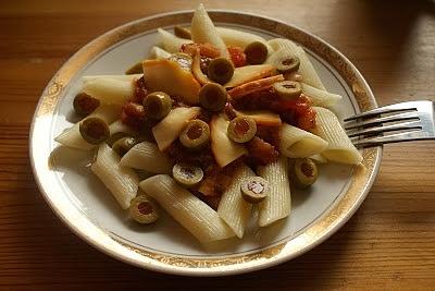 Tuńczyk z makaronem penne