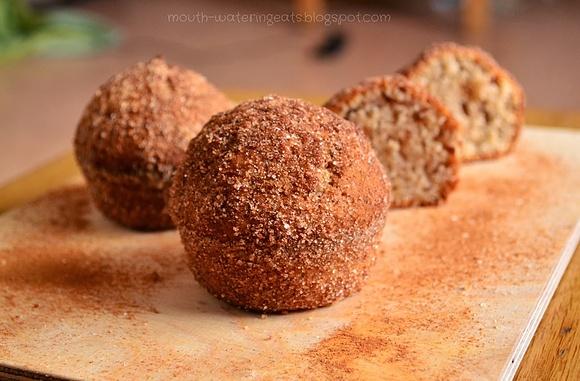 Muffiny cynamonowe przypominające pączki