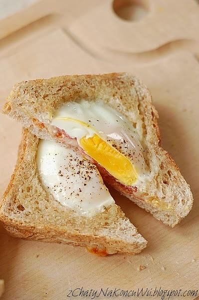 Tost z jajem z mikrofalówki