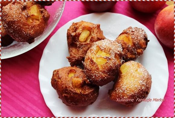 Szybkie pączki z jabłkami