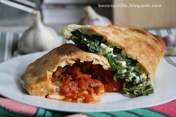 Calzone z dwoma farszami - pizza w pierogu