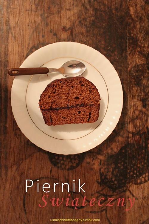 Piernik świąteczny z powidłami śliwkowymi i czekoladą