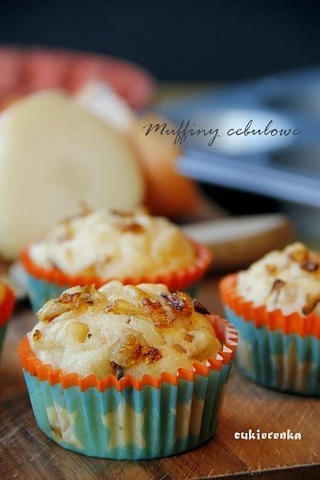Muffiny z karmelizowaną cebulą