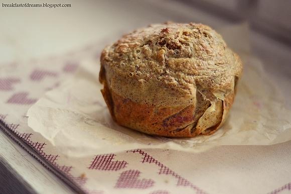 Kardamonowa muffina z ricottą i malinami