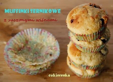 Muffinki sernikowe z suszonymi wiśniami