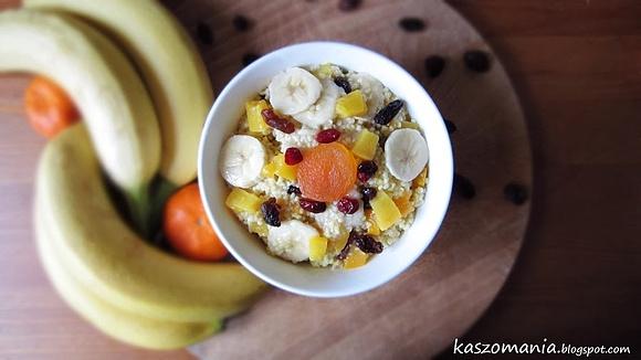 Kasza jaglana z bananem i brzoskwinią