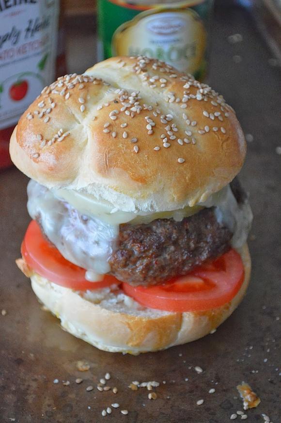 Burgery z ananasem