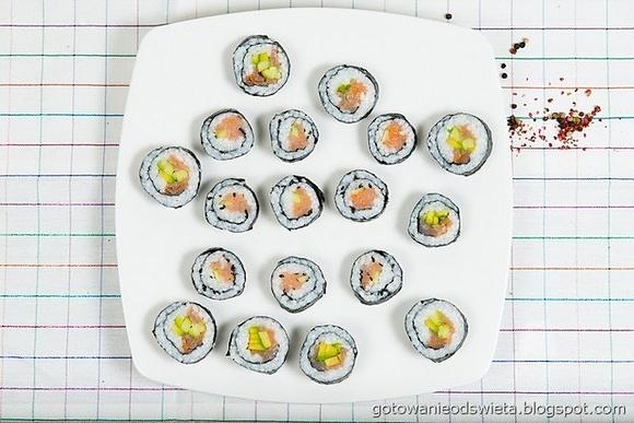 Sushi domowe przygotowanie