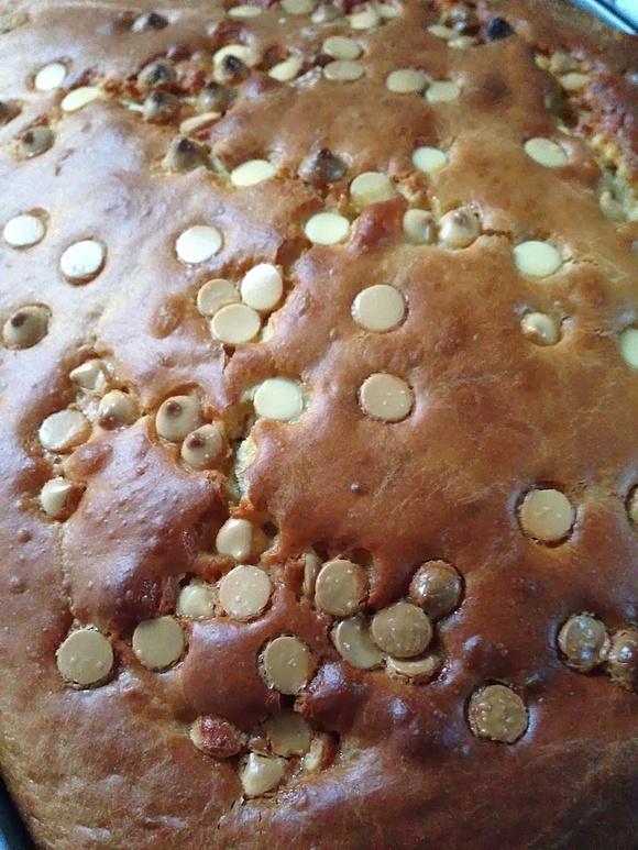 Ciasto drożdżowe z białą czekoladą