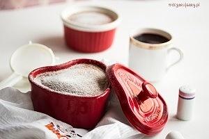 Clafoutis z jagodami i żurawiną