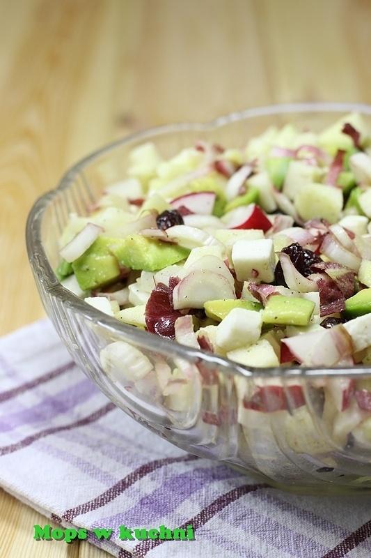 Sałatka z cykorią radicchio i kozim serem
