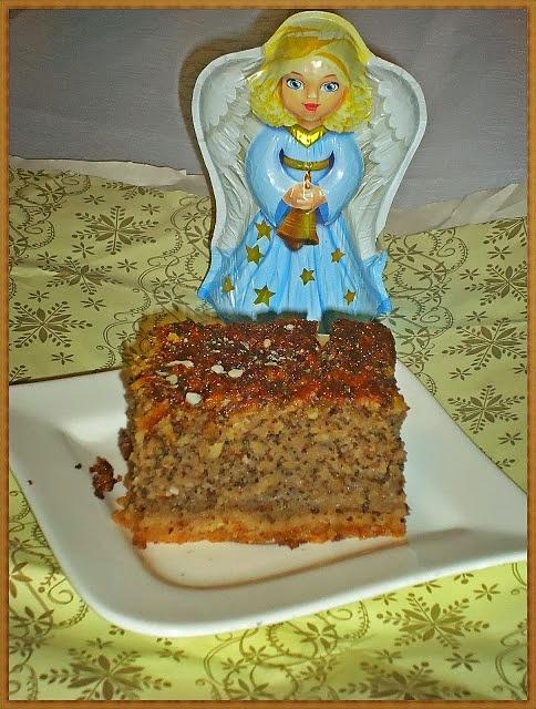 Makowiec z jabłkami