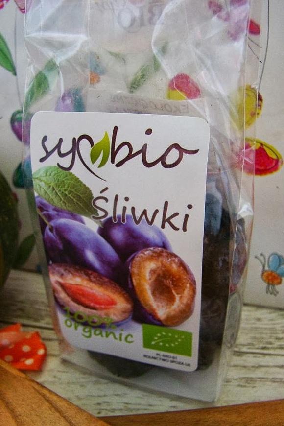 Babeczki ze śliwkami i bitą śmietaną