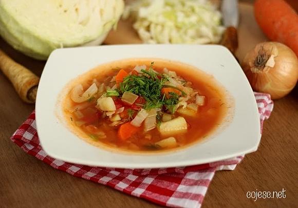 Najlepszy kapuśniak niskokaloryczny 136 kcal