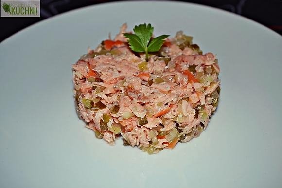 Tatar z wędzonego łososia