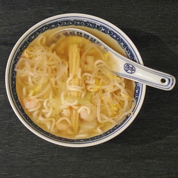 Chińska zupa krewetkowa pikantna