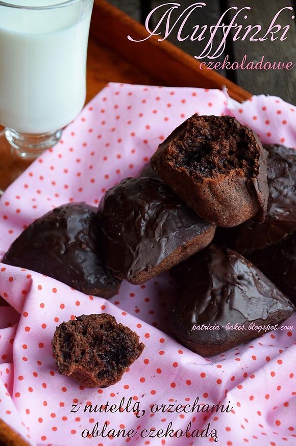 Muffinki czekoladowe nadziewane nutellą