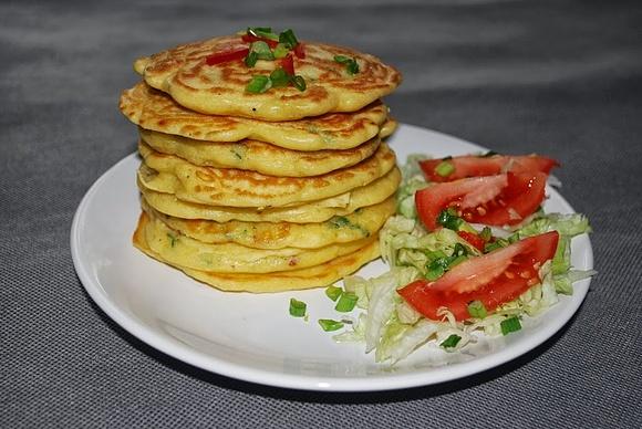Libajskie placuszki z szalotką i chili