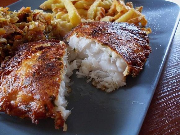 Dorsz pieczony w serowej panierce