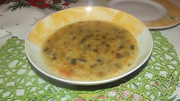 Zupa pieczarkowa z kaszą