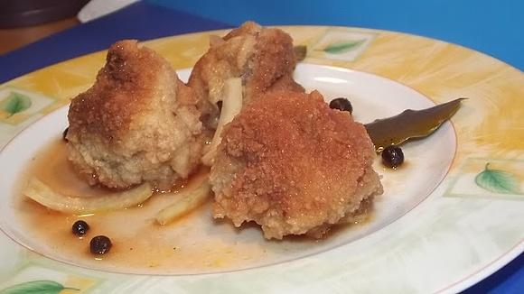 Brązowe pieczarki w zalewie octowej