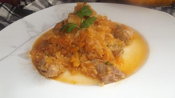Bigos jesienny z dynią i warzywami