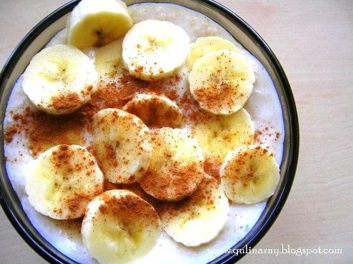 Miodowa owsianka z bananem