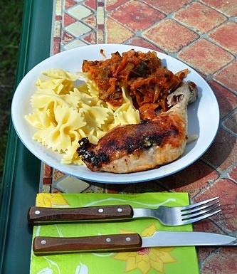 Kurczak faszerowany pietruszką i czosnkiem