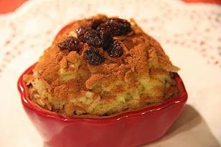 Banana pancakes z płatkami owsianymi i cynamonem w misce