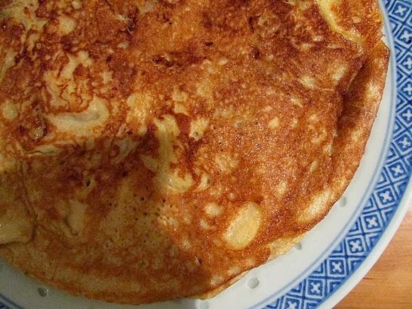 Omlet bananowo jabłkowy z cynamonem