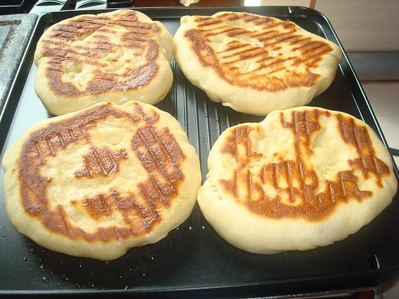 Chlebki naan