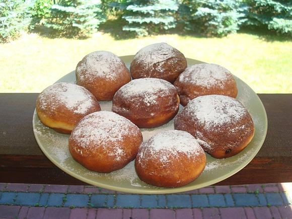 Pączki z czekowiśnią lekkie mięciutkie puszyste