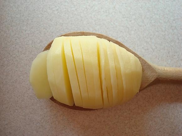 Ziemniaki Hasselback