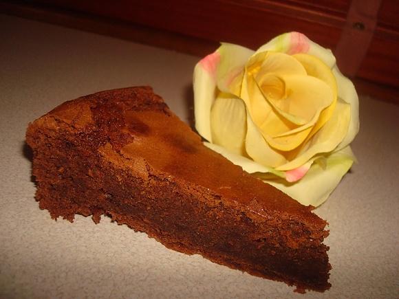 Doskonałe ciasto czekoladowe a'la brownie