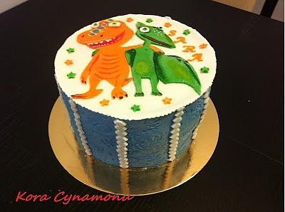 Tort z dinozaurami i dinopociągiem na urodziny dziecka