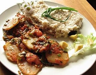 Kalarepa duszona w pomidorach