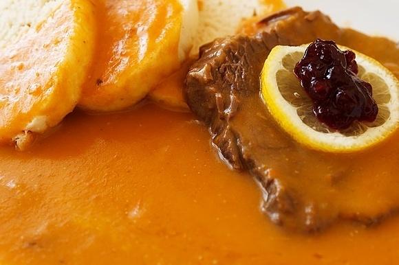 Zraziki cielęce po węgiersku