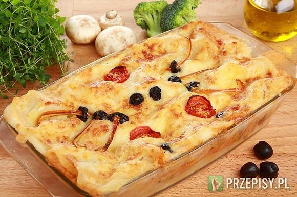 Mistrzowska lasagne z mięsem, warzywami i beszamelem