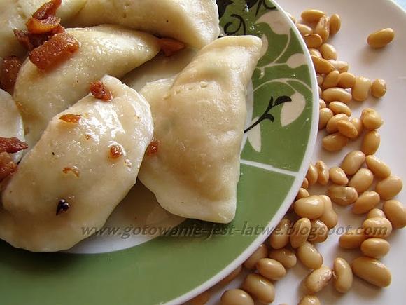 Pierogi z soją i mięsem