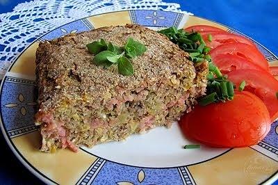 Pieczona soczewica z mięsem mielonym i sezamem