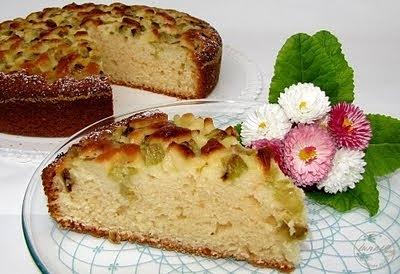 Jogurtowe ciasto z rabarbarem