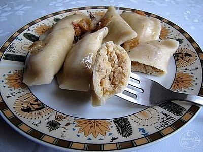 Pierożki z mięsem i czerwoną soczewicą