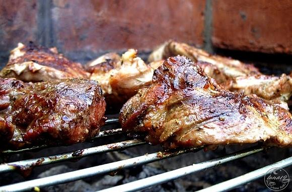 Karkówka i żeberka w marynacie musztardowej