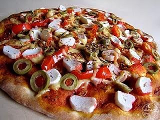 Pizza z surimi