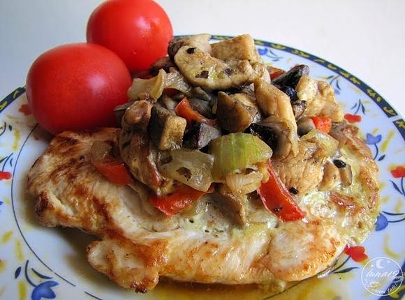 Zapiekana pierś z kurczaka z farszem pieczarkowym