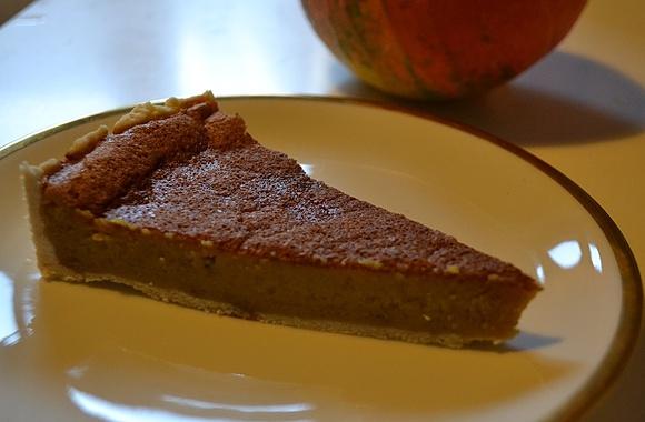 Amerykański placek dyniowy Pumpkin Pie na jesień