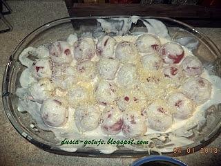 Pomidorki koktajlowe w sosie czosnkowym