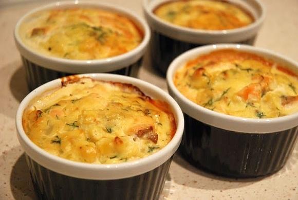 Pudding z łososia i ziemniaków zapiekany w piekarniku
