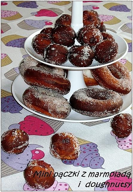 Doughnutsy i mini pączusie